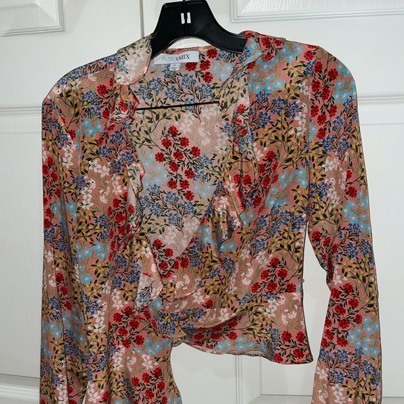 Intermix long sleeve shirt - Picture 3 of 3